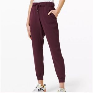 Lululemon On The Fly Jogger